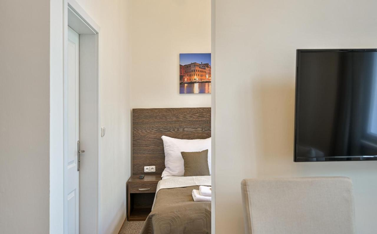 Venezia 3* Praag